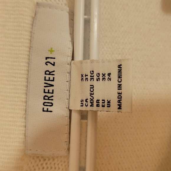 Forever21 3X longsleeve - Picture 2 of 4